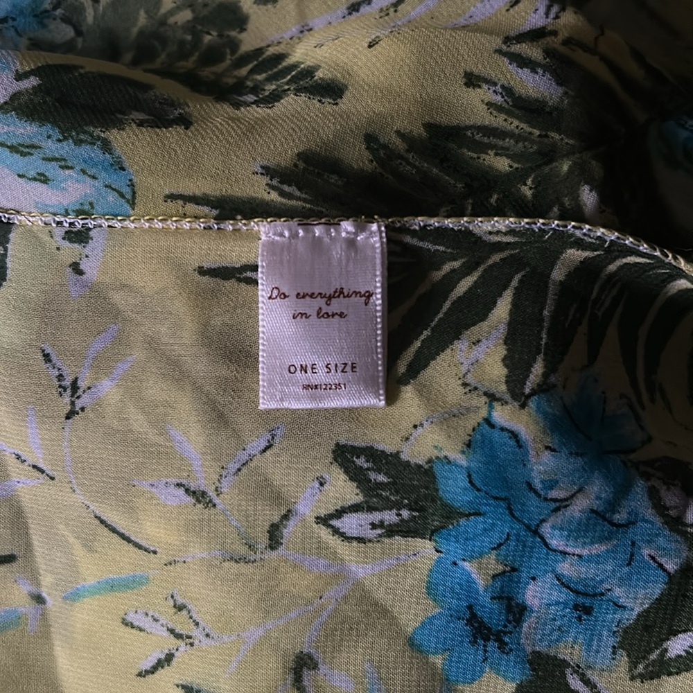 Do everything in love Floral Kimono/swim cover up with Fringe - Picture 8 of 10